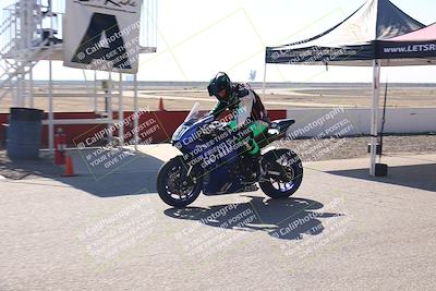 media/Nov-03-2025-Lets Ride (Mon) [[4d74c1c4d3]]/A Group/Grid/